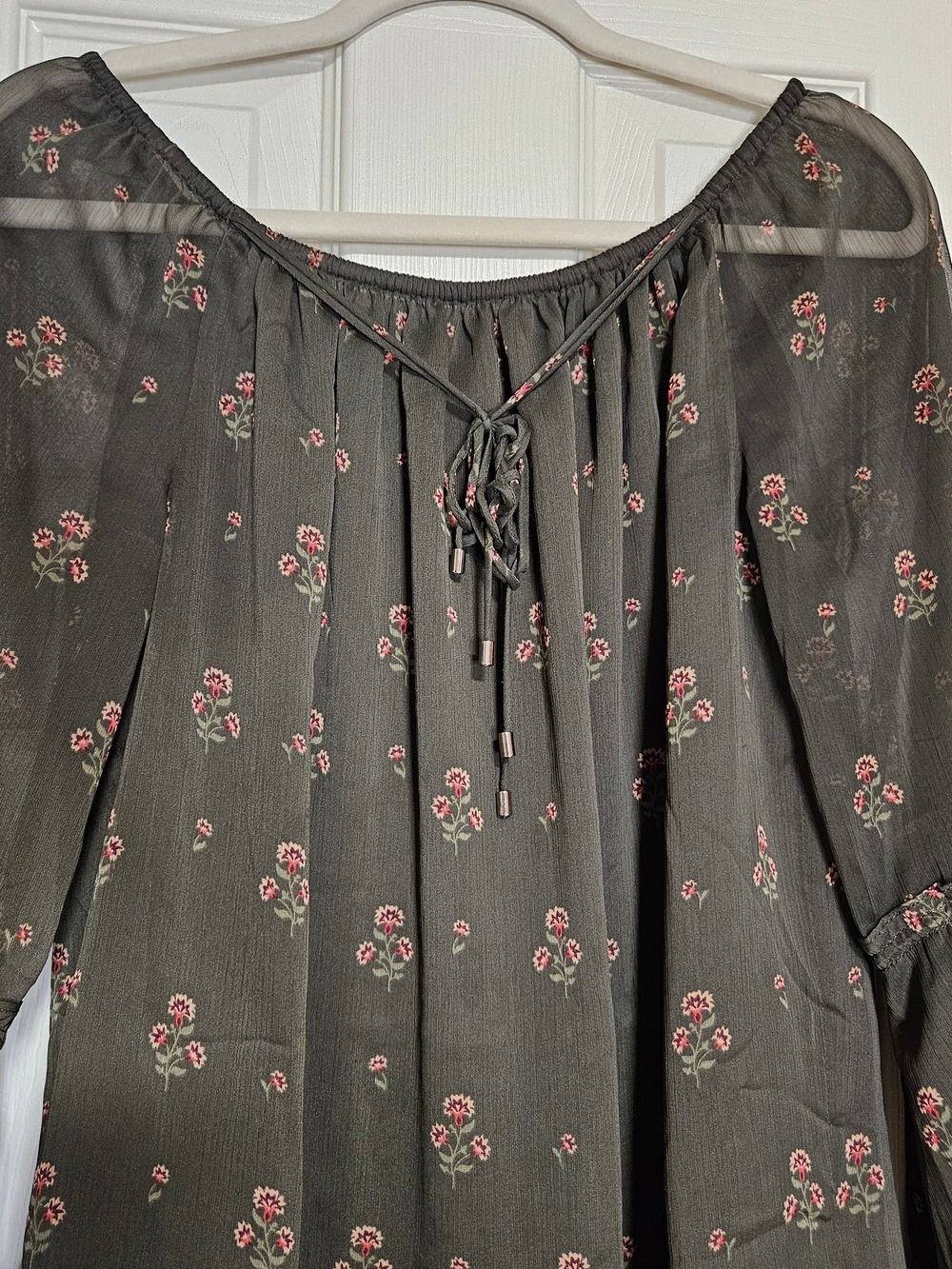 White House Black Market Olive Brown Floral Blouse - Picture 5 of 9